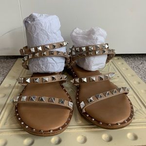 Steve Madden Travel Tan Sandal